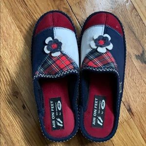 NIS House Slippers Warm New